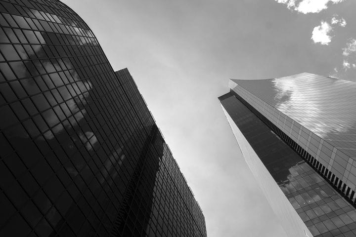 Operaciones vinculadas entre socio profesional y sociedad y la regla del 75%